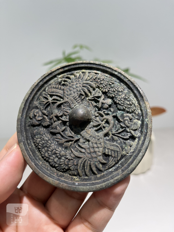明 双凤衔花枝纹镜 - 图5